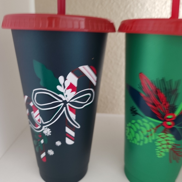 Starbucks 2 Venti  24oz Reusable Cold Cup With Straw Lid Holiday Christm… - Picture 2 of 5